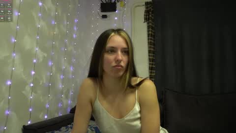 Meri  online show from April 11, 9:07 pm