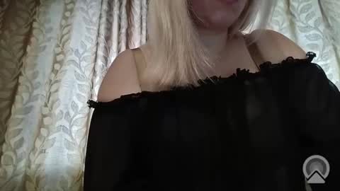 Roxy online show from May 18, 7:03 am