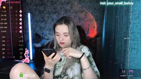 Molly online show from September 15, 6:00 am