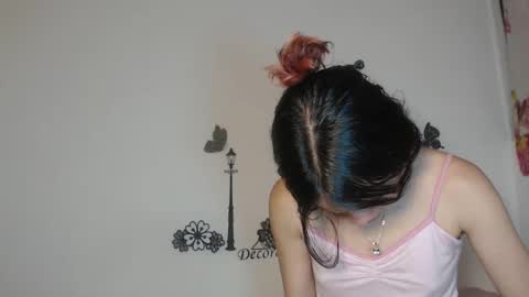 KAREN online show from December 6, 9:12 pm