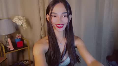 RICCIE MAE online show from December 3, 2:58 am