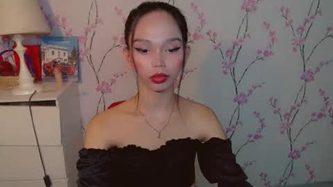 RICCIE MAE online show from November 6, 3:45 am