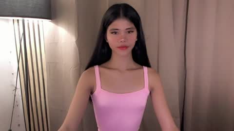 Vivian online show from June 15, 7:52 am