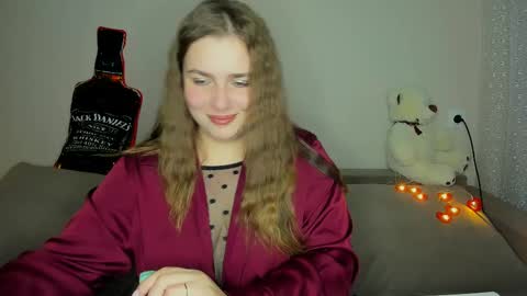 Snapshot of yourgem__ chatting on February 19, 5:06 pm yourgem__ online show from February 19, 5:06 pm