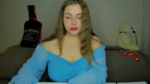 Snapshot of yourgem__ chatting on March 4, 7:01 pm yourgem__ online show from March 4, 7:01 pm