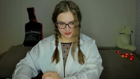 Snapshot of yourgem__ chatting on March 3, 5:26 pm yourgem__ online show from March 3, 5:26 pm