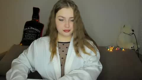 Snapshot of yourgem__ chatting on January 6, 1:30 pm yourgem__ online show from January 6, 1:30 pm