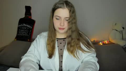 Snapshot of yourgem__ chatting on January 3, 2:19 pm yourgem__ online show from January 3, 2:19 pm