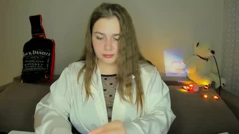 Snapshot of yourgem__ chatting on February 13, 7:10 pm yourgem__ online show from February 13, 7:10 pm