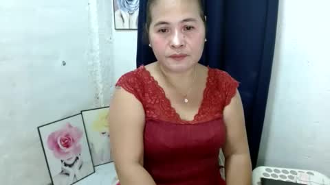 Snapshot of yourlove_regine chatting on October 23, 2:06 am Regine online show from October 23, 2:06 am