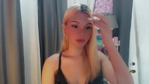 KYLIE MORE online show from June 28, 6:09 am