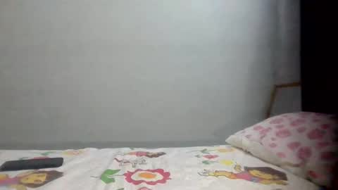 Snapshot of yoursalma69 chatting on October 9, 7:18 pm yoursalma69 online show from October 9, 7:18 pm
