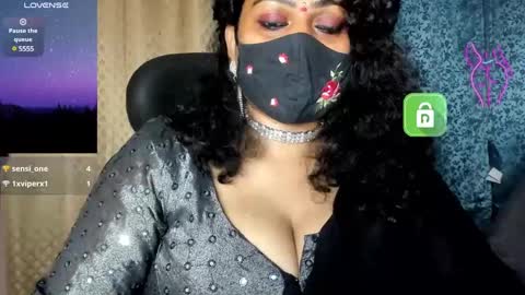 Snapshot of yourss_preethy chatting on January 24, 5:11 pm preethy online show from January 24, 5:11 pm