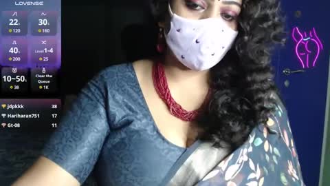 Snapshot of yourss_preethy chatting on December 7, 12:35 pm preethy online show from December 7, 12:35 pm