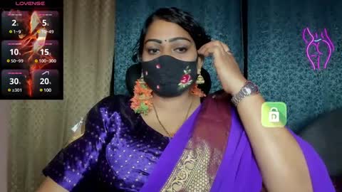 Snapshot of yourss_preethy chatting on February 6, 2:00 am preethy online show from February 6, 2:00 am