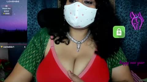 Snapshot of yourss_preethy chatting on January 1, 2:19 am preethy online show from January 1, 2:19 am