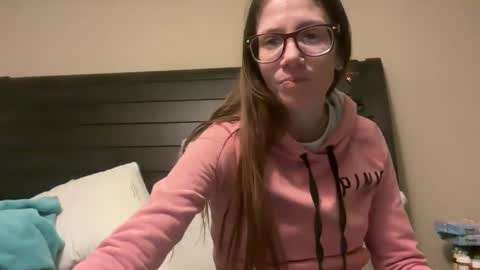 Snapshot of yourstrulylivy chatting on February 18, 2:49 am yourstrulylivy online show from February 18, 2:49 am