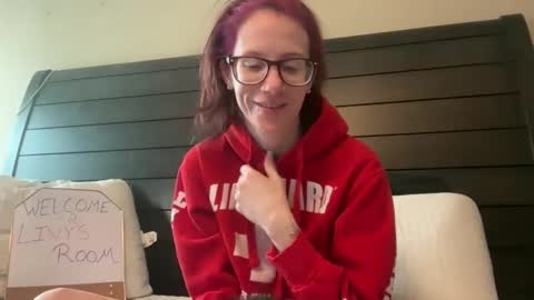 Snapshot of yourstrulylivy chatting on March 6, 2:51 pm yourstrulylivy online show from March 6, 2:51 pm