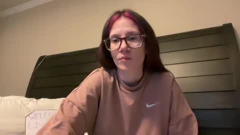 Snapshot of yourstrulylivy chatting on March 7, 12:58 am yourstrulylivy online show from March 7, 12:58 am
