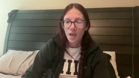 Snapshot of yourstrulylivy chatting on September 18, 4:38 pm yourstrulylivy online show from September 18, 4:38 pm