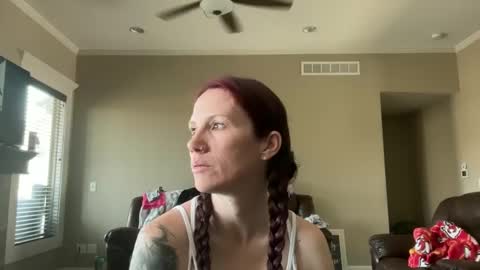 Snapshot of yourstrulylivy chatting on March 12, 6:32 pm yourstrulylivy online show from March 12, 6:32 pm