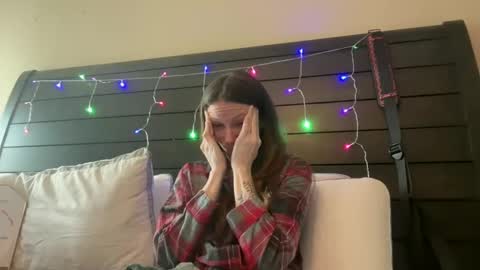 Snapshot of yourstrulylivy chatting on February 28, 3:26 pm yourstrulylivy online show from February 28, 3:26 pm