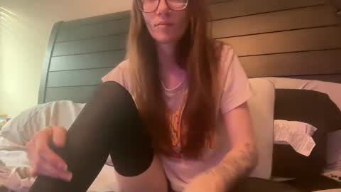 Snapshot of yourstrulylivy chatting on February 6, 2:58 pm yourstrulylivy online show from February 6, 2:58 pm