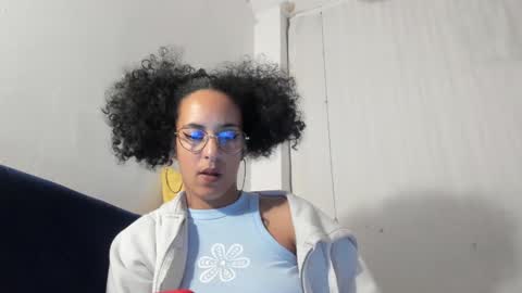 elizabeth  ju   online show from February 8, 12:38 am