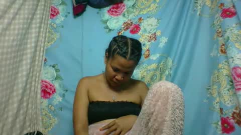 Snapshot of yrrinahot chatting on September 8, 10:20 pm yrrinah online show from September 8, 10:20 pm