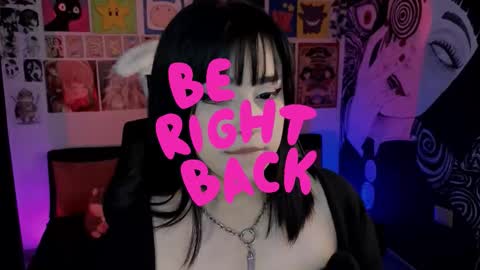    rawr   Anne Independent model      online show from October 14, 11:29 pm