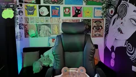    rawr   Anne Independent model      online show from March 18, 8:14 pm