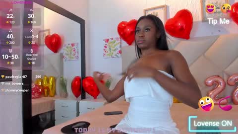 Snapshot of yuliana_milleer chatting on February 14, 7:33 pm Yuliana online show from February 14, 7:33 pm