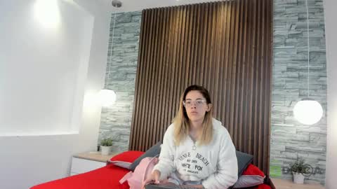 Snapshot of yulievans chatting on January 4, 1:42 pm yulievans online show from January 4, 1:42 pm