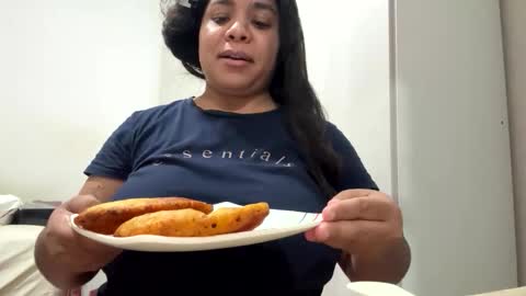 Snapshot of yulissa18 chatting on October 13, 2:36 am Yuli Independent model online show from October 13, 2:36 am