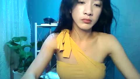 yumi_18 online show from November 25, 4:20 pm