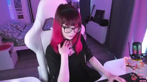 Yumi 3 online show from July 31, 1:01 pm