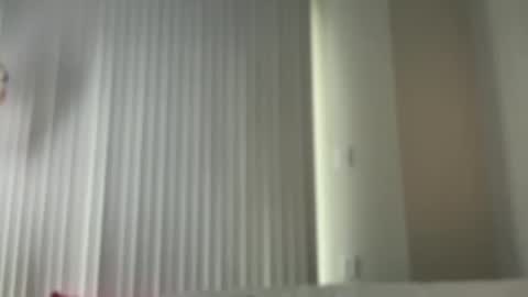 Snapshot of yumiandwolf chatting on December 17, 9:38 pm yumiandwolf online show from December 17, 9:38 pm