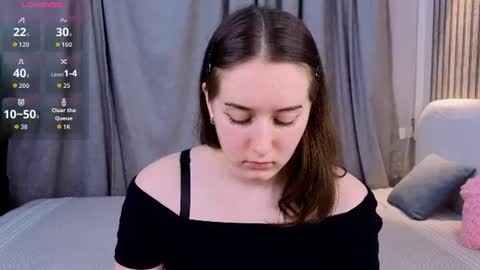 Amie online show from July 18, 6:10 pm