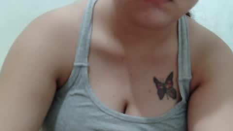 yummy_tits23xx online show from July 28, 5:38 am