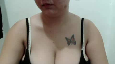 yummy_tits23xx online show from June 25, 11:02 am