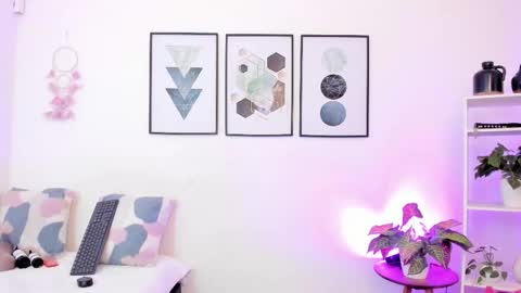 Yunna online show from November 18, 11:33 am