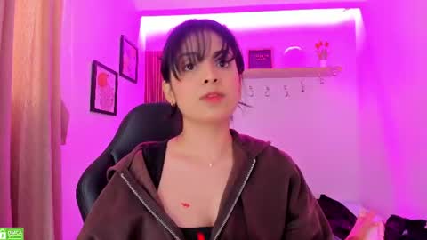 Y U R I online show from July 26, 12:24 pm