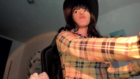 paola online show from September 8, 10:20 pm