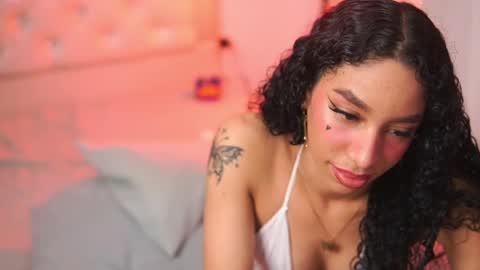 Snapshot of yuyi_cam chatting on September 11, 2:34 am Yuyi Cam online show from September 11, 2:34 am