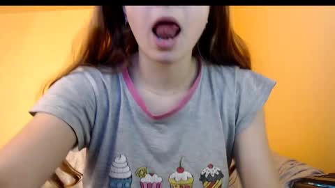 Snapshot of yzza_suave chatting on March 2, 10:37 am yzza_suave online show from March 2, 10:37 am