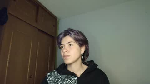 Snapshot of zafira_raven chatting on October 25, 10:49 pm zafira_raven online show from October 25, 10:49 pm