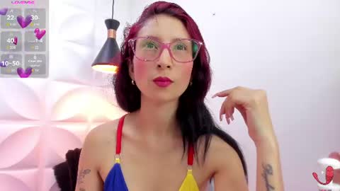 zaira_sweet4 online show from June 14, 9:59 pm
