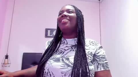 Snapshot of zairaa_black chatting on October 9, 8:24 pm Zaira online show from October 9, 8:24 pm