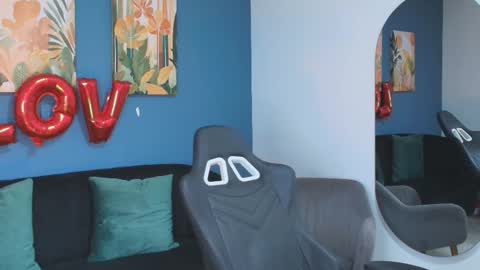 zamira_taylor online show from February 21, 6:36 am