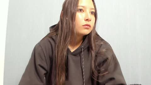 zammii69 online show from February 6, 8:45 pm